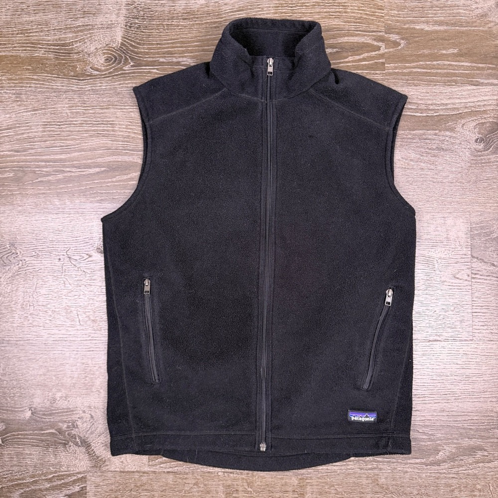 Patagonia Mens L Synchilla Fleece Vest Black‎ Full Zip Outdoor Hiking Climbing